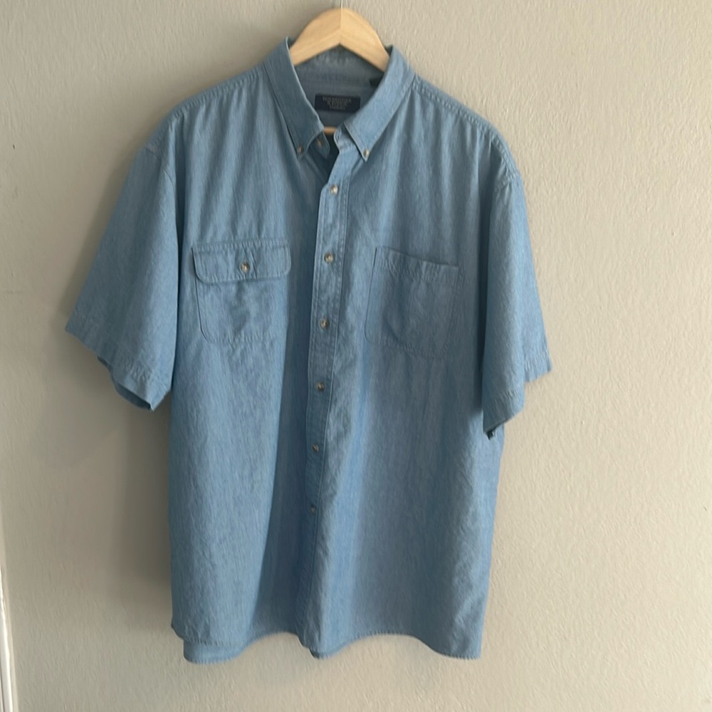 Roundtree & Yorke Short Sleeve Button Down Shirt